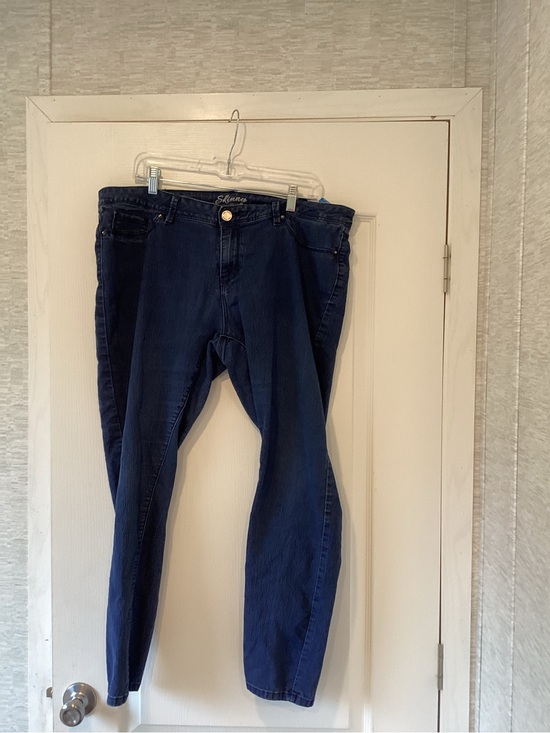 YMI Denim - YMI womens Dark Blue Skinny Jeans 20 EUC